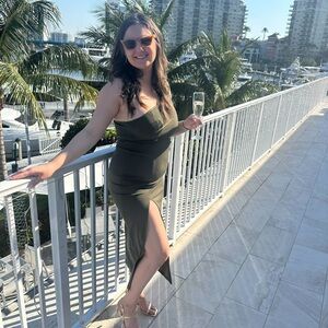 Elegant Olive Green Women's Dress